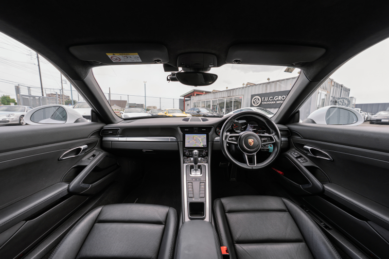 ポルシェ 911(Type991.2) ｶﾚﾗ　MY17 後期ﾓﾃﾞﾙ ﾌﾞﾗｯｸﾚｻﾞｰｼｰﾄ ｼｰﾄﾋｰﾀｰ PCMﾅﾋﾞ ﾌﾙｾｸﾞTV AppleCarPlay PASM ﾊﾟﾄﾞﾙｼﾌﾄ ｷｾﾉﾝ ﾊﾟｰｸｱｼｽﾄ TPM ｶﾚﾗ19ｲﾝﾁAW　2年保証