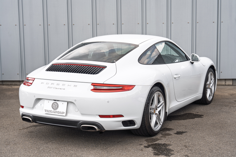 ポルシェ 911(Type991.2) ｶﾚﾗ　MY17 後期ﾓﾃﾞﾙ ﾌﾞﾗｯｸﾚｻﾞｰｼｰﾄ ｼｰﾄﾋｰﾀｰ PCMﾅﾋﾞ ﾌﾙｾｸﾞTV AppleCarPlay PASM ﾊﾟﾄﾞﾙｼﾌﾄ ｷｾﾉﾝ ﾊﾟｰｸｱｼｽﾄ TPM ｶﾚﾗ19ｲﾝﾁAW　2年保証
