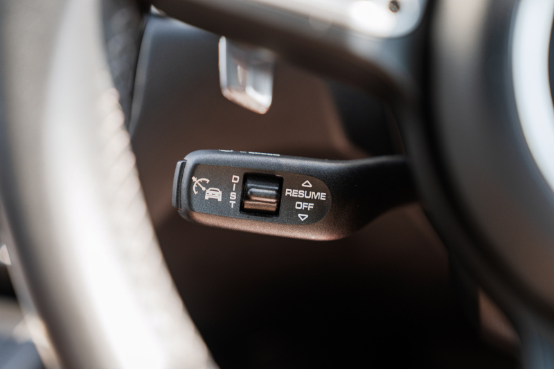 ポルシェ マカン S ｽﾎﾟｰﾂｸﾛﾉPKG　ﾚｻﾞｰPKG(ﾌﾞﾗｯｸ/ｶﾞｰﾈｯﾄﾚｯﾄﾞ) ﾋｰﾀｰ&ﾍﾞﾝﾁﾚｰﾀｰ ﾊﾟﾉﾗﾏSR PCMﾅﾋﾞ CarPlay PDLS+ PASM ｴﾝﾄﾘｰﾄﾞﾗｲﾌﾞ ACC ﾏｶﾝﾀｰﾎﾞ20ｲﾝﾁAW　2年保証