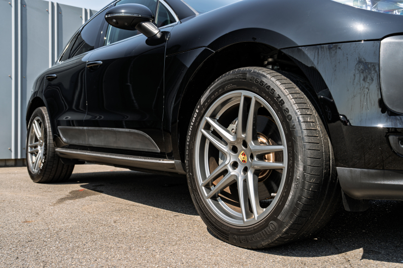 ポルシェ マカン S ｽﾎﾟｰﾂｸﾛﾉPKG　ﾚｻﾞｰPKG(ﾌﾞﾗｯｸ/ｶﾞｰﾈｯﾄﾚｯﾄﾞ) ﾋｰﾀｰ&ﾍﾞﾝﾁﾚｰﾀｰ ﾊﾟﾉﾗﾏSR PCMﾅﾋﾞ CarPlay PDLS+ PASM ｴﾝﾄﾘｰﾄﾞﾗｲﾌﾞ ACC ﾏｶﾝﾀｰﾎﾞ20ｲﾝﾁAW　2年保証