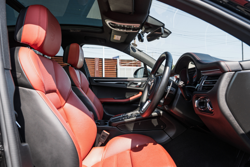 ポルシェ マカン S ｽﾎﾟｰﾂｸﾛﾉPKG　ﾚｻﾞｰPKG(ﾌﾞﾗｯｸ/ｶﾞｰﾈｯﾄﾚｯﾄﾞ) ﾋｰﾀｰ&ﾍﾞﾝﾁﾚｰﾀｰ ﾊﾟﾉﾗﾏSR PCMﾅﾋﾞ CarPlay PDLS+ PASM ｴﾝﾄﾘｰﾄﾞﾗｲﾌﾞ ACC ﾏｶﾝﾀｰﾎﾞ20ｲﾝﾁAW　2年保証