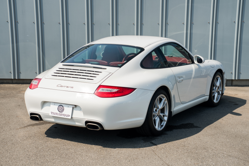 ポルシェ 911(Type997) ｶﾚﾗ ｽﾎﾟｰﾂｸﾛﾉPKG　後期ﾓﾃﾞﾙ ｶﾚﾗﾚｯﾄﾞﾅﾁｭﾗﾙﾚｻﾞｰｲﾝﾃﾘｱ ｸﾗﾘｵﾝﾅﾋﾞ ﾌﾙｾｸﾞTV ﾊﾞｯｸｶﾒﾗ PASM ｷｾﾉﾝ&ﾀﾞｲﾅﾐｯｸｺｰﾅﾘﾝｸﾞﾗｲﾄ ｵｰﾄｴｱｺﾝ ｶﾚﾗ18ｲﾝﾁAW　2年保証