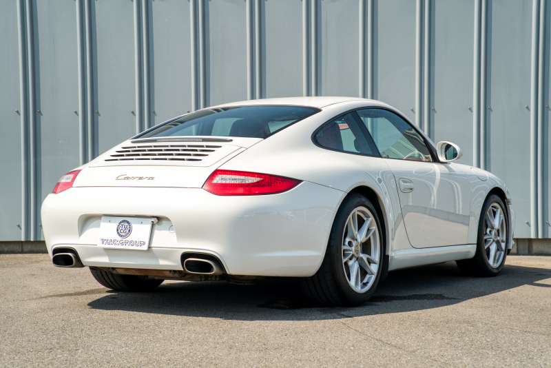 ポルシェ 911(Type997) ｶﾚﾗ ｽﾎﾟｰﾂｸﾛﾉPKG　後期ﾓﾃﾞﾙ ｶﾚﾗﾚｯﾄﾞﾅﾁｭﾗﾙﾚｻﾞｰｲﾝﾃﾘｱ ｸﾗﾘｵﾝﾅﾋﾞ ﾌﾙｾｸﾞTV ﾊﾞｯｸｶﾒﾗ PASM ｷｾﾉﾝ&ﾀﾞｲﾅﾐｯｸｺｰﾅﾘﾝｸﾞﾗｲﾄ ｵｰﾄｴｱｺﾝ ｶﾚﾗ18ｲﾝﾁAW　2年保証