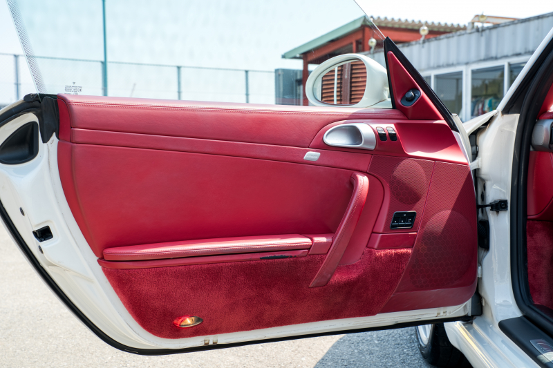 ポルシェ 911(Type997) ｶﾚﾗ ｽﾎﾟｰﾂｸﾛﾉPKG　後期ﾓﾃﾞﾙ ｶﾚﾗﾚｯﾄﾞﾅﾁｭﾗﾙﾚｻﾞｰｲﾝﾃﾘｱ ｸﾗﾘｵﾝﾅﾋﾞ ﾌﾙｾｸﾞTV ﾊﾞｯｸｶﾒﾗ PASM ｷｾﾉﾝ&ﾀﾞｲﾅﾐｯｸｺｰﾅﾘﾝｸﾞﾗｲﾄ ｵｰﾄｴｱｺﾝ ｶﾚﾗ18ｲﾝﾁAW　2年保証