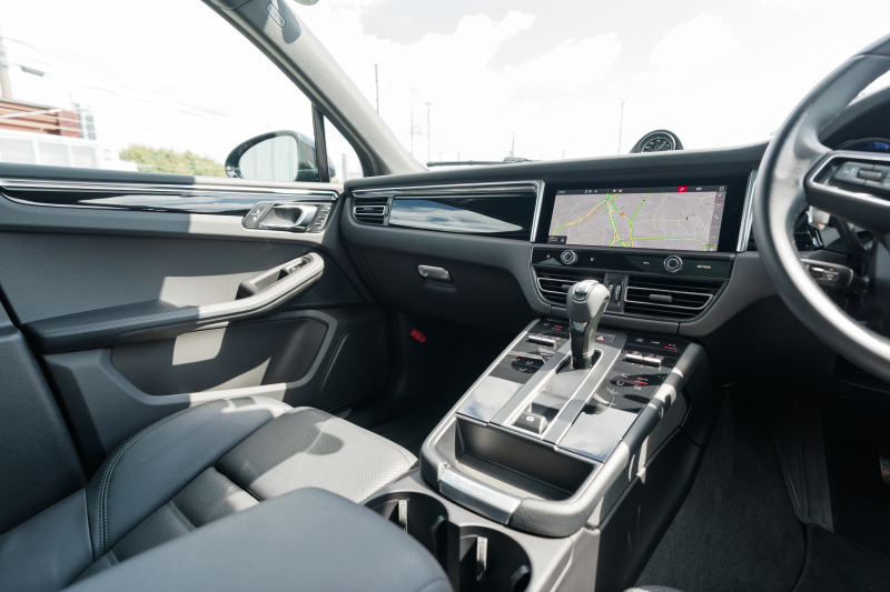 ポルシェ マカン S ｽﾎﾟｰﾂｸﾛﾉPKG　1ｵｰﾅｰ ｱﾀﾞﾌﾟﾃｨﾌﾞｽﾎﾟｰﾂｼｰﾄ ﾋｰﾀｰ ﾊﾟﾉﾗﾏSR PCMﾅﾋﾞ CarPlay PDLS+ PASM ｴﾝﾄﾘｰﾄﾞﾗｲﾌﾞ ACC ﾚｰﾝｷｰﾌﾟTPM ﾏｶﾝS20ｲﾝﾁAW　2年保証