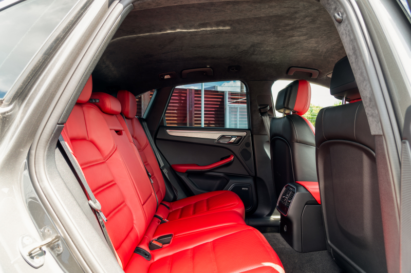 ポルシェ マカン ﾀｰﾎﾞ　ｶﾞｰﾈｯﾄﾚｯﾄﾞﾚｻﾞｰｼｰﾄ PCMﾅﾋﾞｱﾗｳﾝﾄﾞﾋﾞｭｰ Carplay LED/PDLS+ PASM ｴﾝﾄﾘｰﾄﾞﾗｲﾌﾞ ﾚｰﾝﾃﾞﾊﾟｰﾁｬｰﾜｰﾆﾝｸﾞ 911ﾀｰﾎﾞﾃﾞｻﾞｲﾝ21ｲﾝﾁAW　2年保証