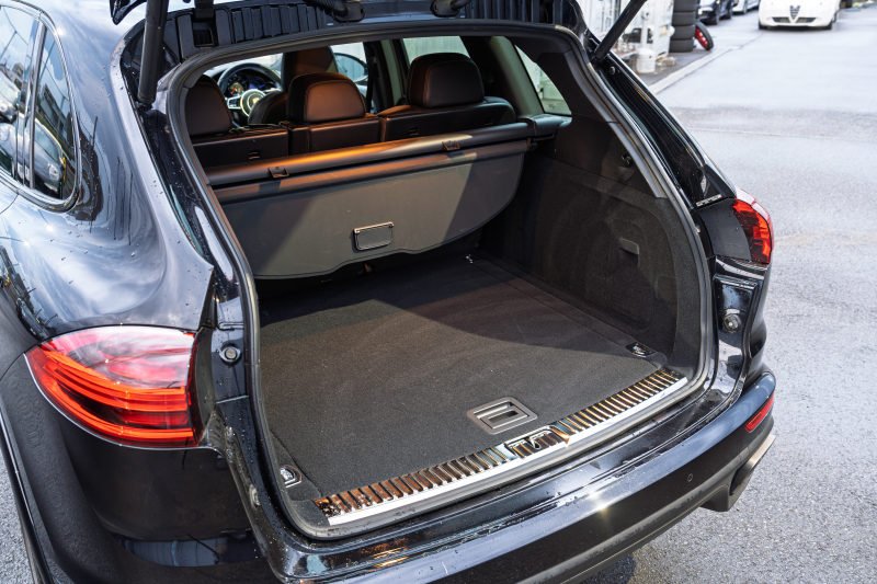 ポルシェ カイエン ﾌﾟﾗﾁﾅｴﾃﾞｨｼｮﾝ　特別仕様車 1ｵｰﾅｰ 後期ﾓﾃﾞﾙ ﾌﾞﾗｯｸﾊｰﾌﾚｻﾞｰ PCMﾅﾋﾞ 地ﾃﾞｼﾞﾁｭｰﾅｰ CarPlay PDLS BOSE ｸﾙｺﾝ ﾊﾟｰｸｱｼｽﾄ RSｽﾊﾟｲﾀﾞｰ20ｲﾝﾁAW　2年保証