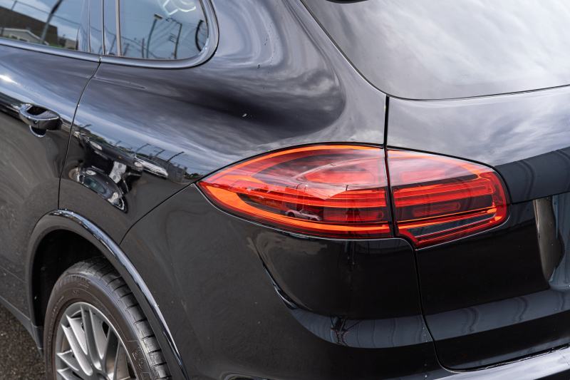 ポルシェ カイエン ﾌﾟﾗﾁﾅｴﾃﾞｨｼｮﾝ　特別仕様車 1ｵｰﾅｰ 後期ﾓﾃﾞﾙ ﾌﾞﾗｯｸﾊｰﾌﾚｻﾞｰ PCMﾅﾋﾞ 地ﾃﾞｼﾞﾁｭｰﾅｰ CarPlay PDLS BOSE ｸﾙｺﾝ ﾊﾟｰｸｱｼｽﾄ RSｽﾊﾟｲﾀﾞｰ20ｲﾝﾁAW　2年保証