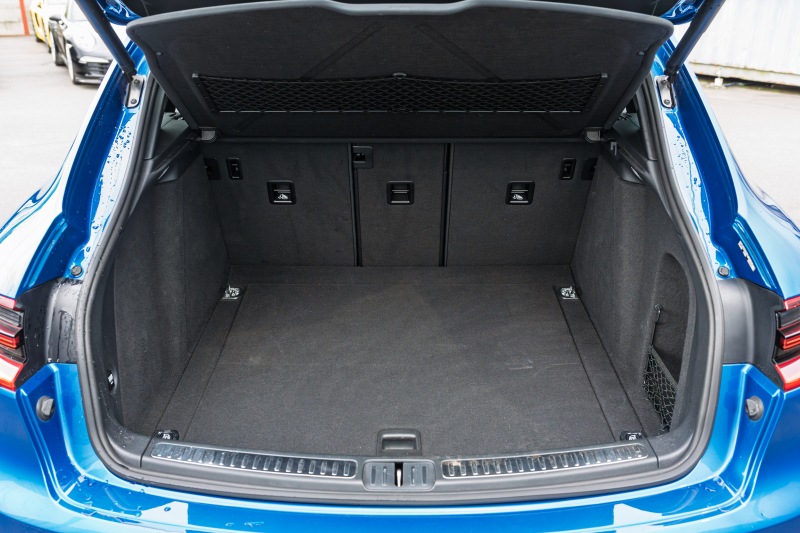 ポルシェ マカン S　ﾌﾞﾗｯｸﾊｰﾌﾚｻﾞｰｼｰﾄ ｸﾗﾘｵﾝﾅﾋﾞ ﾌﾙｾｸﾞTV BTｵｰﾃﾞｨｵ PDLS/ｷｾﾉﾝﾗｲﾄ ﾊﾟｰｸｱｼｽﾄ ｵｰﾄﾃｰﾙｹﾞｰﾄ ｶﾗｰｸﾚｽﾄｾﾝﾀｰｷｬｯﾌﾟ ﾏｶﾝﾀｰﾎﾞ19ｲﾝﾁAW　2年保証