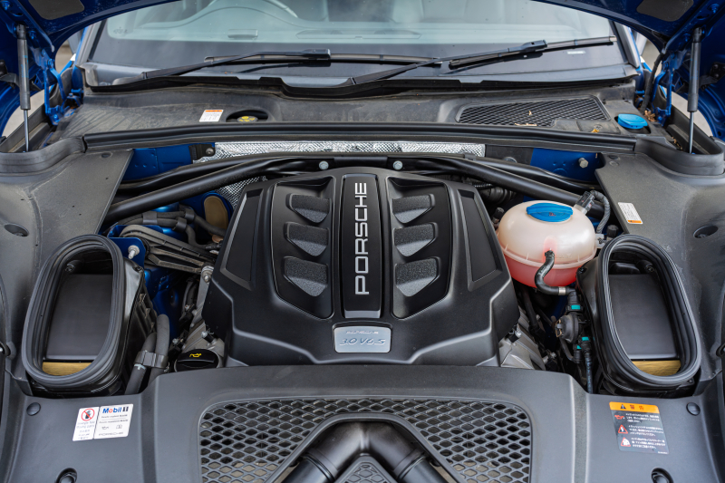 ポルシェ マカン S　ﾌﾞﾗｯｸﾊｰﾌﾚｻﾞｰｼｰﾄ ｸﾗﾘｵﾝﾅﾋﾞ ﾌﾙｾｸﾞTV BTｵｰﾃﾞｨｵ PDLS/ｷｾﾉﾝﾗｲﾄ ﾊﾟｰｸｱｼｽﾄ ｵｰﾄﾃｰﾙｹﾞｰﾄ ｶﾗｰｸﾚｽﾄｾﾝﾀｰｷｬｯﾌﾟ ﾏｶﾝﾀｰﾎﾞ19ｲﾝﾁAW　2年保証