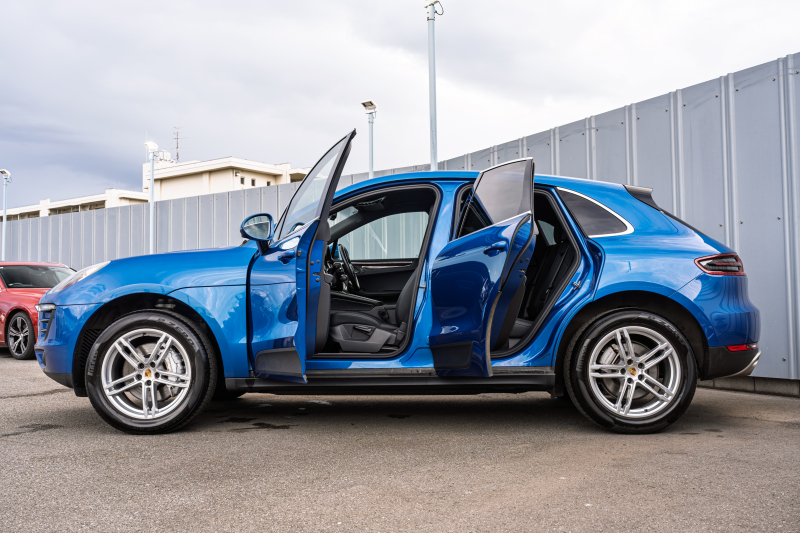 ポルシェ マカン S　ﾌﾞﾗｯｸﾊｰﾌﾚｻﾞｰｼｰﾄ ｸﾗﾘｵﾝﾅﾋﾞ ﾌﾙｾｸﾞTV BTｵｰﾃﾞｨｵ PDLS/ｷｾﾉﾝﾗｲﾄ ﾊﾟｰｸｱｼｽﾄ ｵｰﾄﾃｰﾙｹﾞｰﾄ ｶﾗｰｸﾚｽﾄｾﾝﾀｰｷｬｯﾌﾟ ﾏｶﾝﾀｰﾎﾞ19ｲﾝﾁAW　2年保証