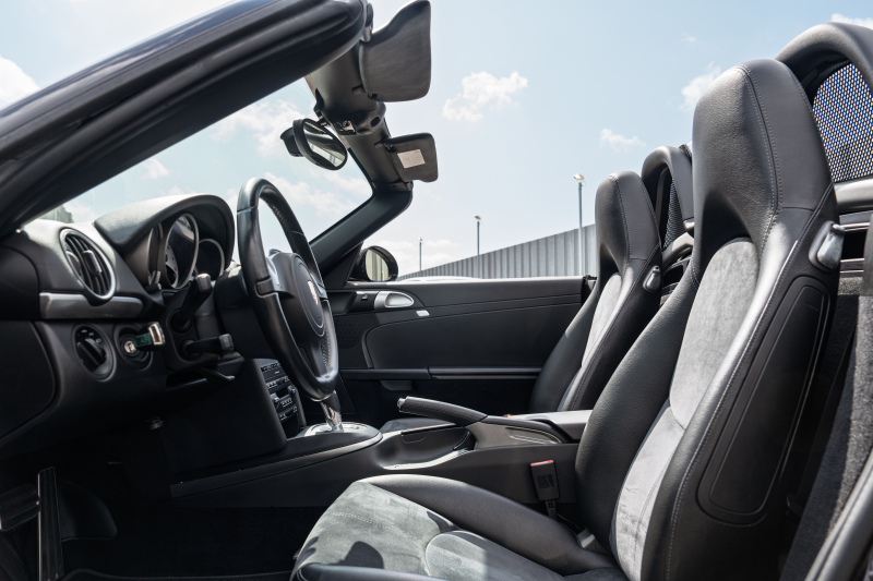 ポルシェ ボクスター S ｽﾎﾟｰﾂｸﾛﾉPKG　後期ﾓﾃﾞﾙ ﾌﾞﾗｯｸﾊｰﾌﾚｻﾞｰｼｰﾄ ｼｰﾄﾋｰﾀｰ ﾌﾞﾗｯｸｿﾌﾄﾄｯﾌﾟ ｸﾗﾘｵﾝﾅﾋﾞTV ﾀﾞｲﾅﾐｯｸｺｰﾅﾘﾝｸﾞﾗｲﾄ ｸﾙｺﾝ ｵｰﾄｴｱｺﾝ ｹｲﾏﾝS18ｲﾝﾁAW　2年保証