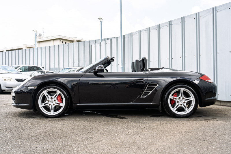 ポルシェ ボクスター S ｽﾎﾟｰﾂｸﾛﾉPKG　後期ﾓﾃﾞﾙ ﾌﾞﾗｯｸﾊｰﾌﾚｻﾞｰｼｰﾄ ｼｰﾄﾋｰﾀｰ ﾌﾞﾗｯｸｿﾌﾄﾄｯﾌﾟ ｸﾗﾘｵﾝﾅﾋﾞTV ﾀﾞｲﾅﾐｯｸｺｰﾅﾘﾝｸﾞﾗｲﾄ ｸﾙｺﾝ ｵｰﾄｴｱｺﾝ ｹｲﾏﾝS18ｲﾝﾁAW　2年保証