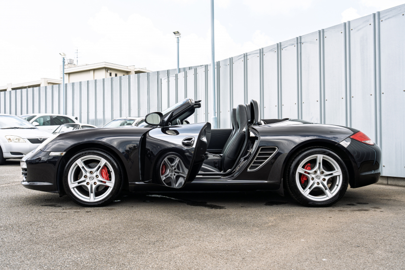 ポルシェ ボクスター S ｽﾎﾟｰﾂｸﾛﾉPKG　後期ﾓﾃﾞﾙ ﾌﾞﾗｯｸﾊｰﾌﾚｻﾞｰｼｰﾄ ｼｰﾄﾋｰﾀｰ ﾌﾞﾗｯｸｿﾌﾄﾄｯﾌﾟ ｸﾗﾘｵﾝﾅﾋﾞTV ﾀﾞｲﾅﾐｯｸｺｰﾅﾘﾝｸﾞﾗｲﾄ ｸﾙｺﾝ ｵｰﾄｴｱｺﾝ ｹｲﾏﾝS18ｲﾝﾁAW　2年保証