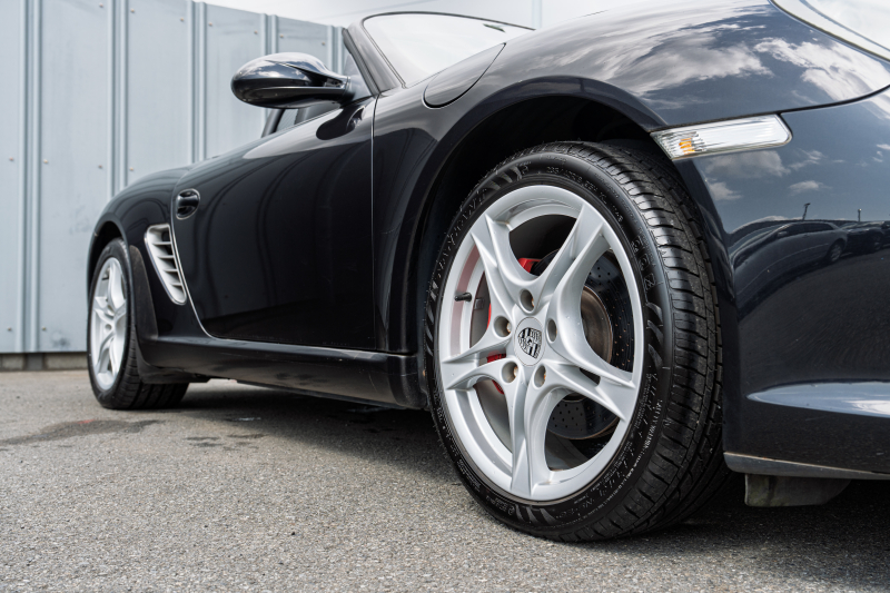 ポルシェ ボクスター S ｽﾎﾟｰﾂｸﾛﾉPKG　後期ﾓﾃﾞﾙ ﾌﾞﾗｯｸﾊｰﾌﾚｻﾞｰｼｰﾄ ｼｰﾄﾋｰﾀｰ ﾌﾞﾗｯｸｿﾌﾄﾄｯﾌﾟ ｸﾗﾘｵﾝﾅﾋﾞTV ﾀﾞｲﾅﾐｯｸｺｰﾅﾘﾝｸﾞﾗｲﾄ ｸﾙｺﾝ ｵｰﾄｴｱｺﾝ ｹｲﾏﾝS18ｲﾝﾁAW　2年保証