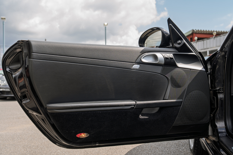 ポルシェ ボクスター S ｽﾎﾟｰﾂｸﾛﾉPKG　後期ﾓﾃﾞﾙ ﾌﾞﾗｯｸﾊｰﾌﾚｻﾞｰｼｰﾄ ｼｰﾄﾋｰﾀｰ ﾌﾞﾗｯｸｿﾌﾄﾄｯﾌﾟ ｸﾗﾘｵﾝﾅﾋﾞTV ﾀﾞｲﾅﾐｯｸｺｰﾅﾘﾝｸﾞﾗｲﾄ ｸﾙｺﾝ ｵｰﾄｴｱｺﾝ ｹｲﾏﾝS18ｲﾝﾁAW　2年保証