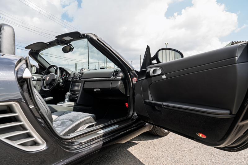 ポルシェ ボクスター S ｽﾎﾟｰﾂｸﾛﾉPKG　後期ﾓﾃﾞﾙ ﾌﾞﾗｯｸﾊｰﾌﾚｻﾞｰｼｰﾄ ｼｰﾄﾋｰﾀｰ ﾌﾞﾗｯｸｿﾌﾄﾄｯﾌﾟ ｸﾗﾘｵﾝﾅﾋﾞTV ﾀﾞｲﾅﾐｯｸｺｰﾅﾘﾝｸﾞﾗｲﾄ ｸﾙｺﾝ ｵｰﾄｴｱｺﾝ ｹｲﾏﾝS18ｲﾝﾁAW　2年保証