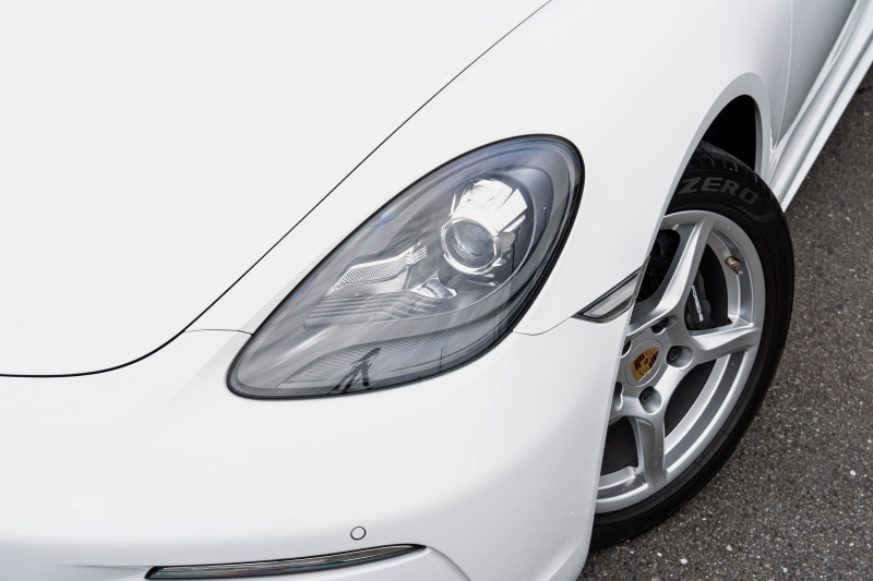 ポルシェ 718 ボクスター ﾍﾞｰｽｸﾞﾚｰﾄﾞ ｽﾎﾟｰﾂｸﾛﾉPKG　ﾌﾞﾗｯｸﾊｰﾌﾚｻﾞｰｼｰﾄ ｼｰﾄﾋｰﾀｰ ﾌﾞﾗｯｸｿﾌﾄﾄｯﾌﾟ PCMﾅﾋﾞ CarPlay ｷｾﾉﾝ ｵｰﾄｴｱｺﾝ TPM ﾊﾟｰｸｱｼｽﾄ 電格ﾐﾗｰ ﾎﾞｸｽﾀｰ18ｲﾝﾁAW　2年保証