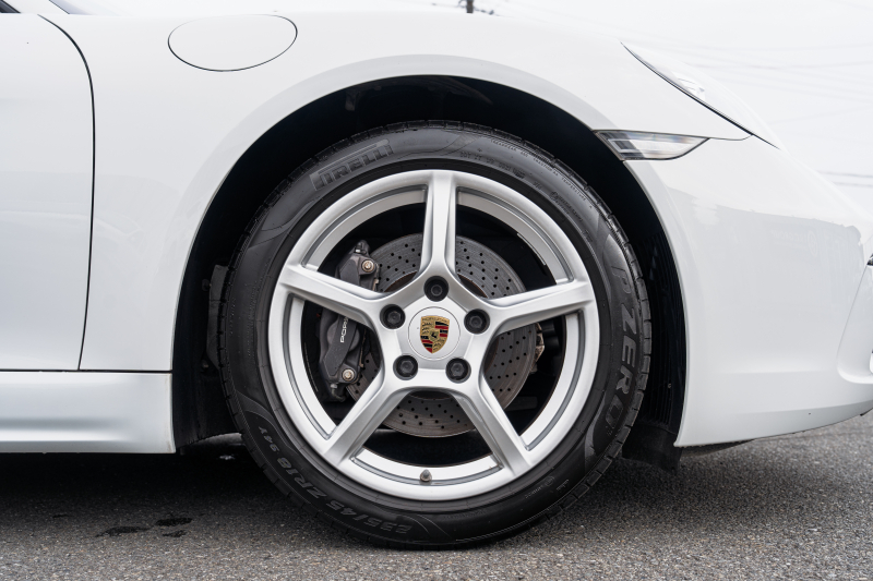 ポルシェ 718 ボクスター ﾍﾞｰｽｸﾞﾚｰﾄﾞ ｽﾎﾟｰﾂｸﾛﾉPKG　ﾌﾞﾗｯｸﾊｰﾌﾚｻﾞｰｼｰﾄ ｼｰﾄﾋｰﾀｰ ﾌﾞﾗｯｸｿﾌﾄﾄｯﾌﾟ PCMﾅﾋﾞ CarPlay ｷｾﾉﾝ ｵｰﾄｴｱｺﾝ TPM ﾊﾟｰｸｱｼｽﾄ 電格ﾐﾗｰ ﾎﾞｸｽﾀｰ18ｲﾝﾁAW　2年保証