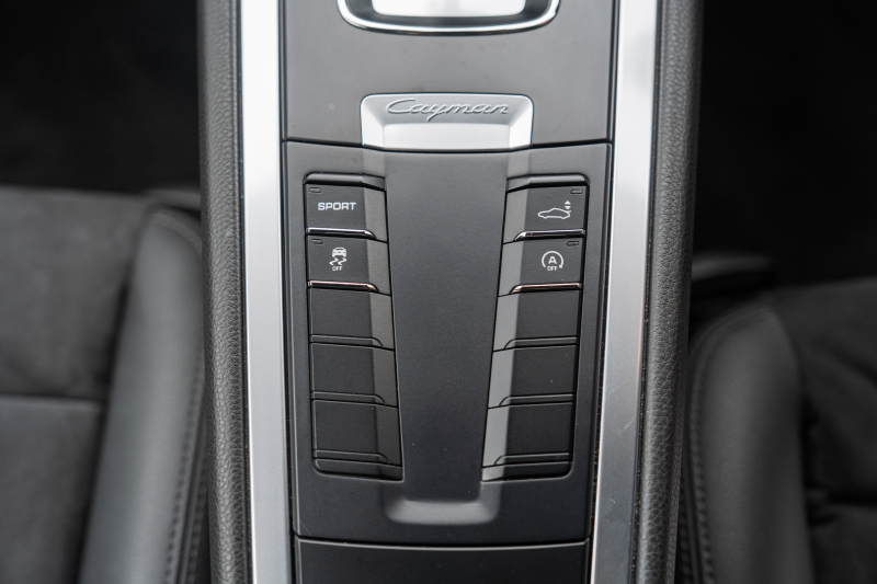 ポルシェ ケイマン(Type981) S　2015年ﾓﾃﾞﾙ ﾌﾞﾗｯｸﾊｰﾌﾚｻﾞｰｼｰﾄ ｼｰﾄﾋｰﾀｰ ｸﾗﾘｵﾝﾅﾋﾞ ﾌﾙｾｸﾞTV ｽﾎﾟｰﾂﾃﾞｻﾞｲﾝｽﾃｱ ｷｾﾉﾝ ｵｰﾄｴｱｺﾝ TPM ｹｲﾏﾝS19ｲﾝﾁAW　2年保証