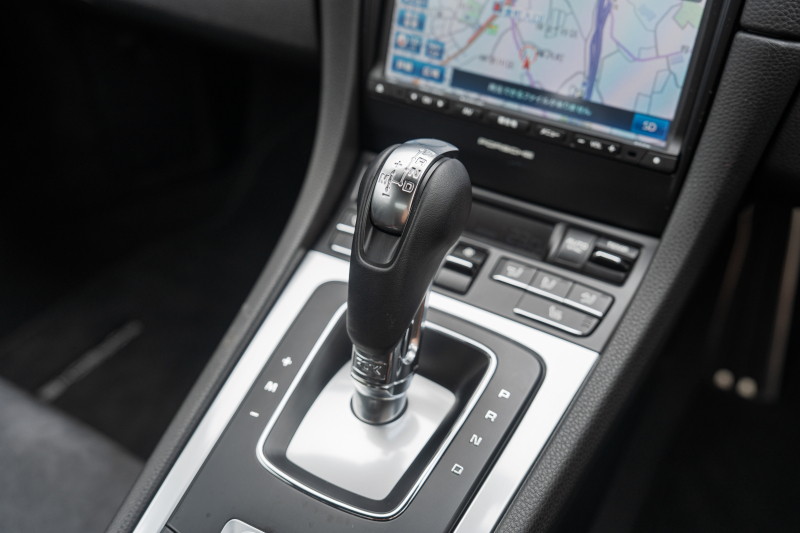 ポルシェ ケイマン(Type981) S　2015年ﾓﾃﾞﾙ ﾌﾞﾗｯｸﾊｰﾌﾚｻﾞｰｼｰﾄ ｼｰﾄﾋｰﾀｰ ｸﾗﾘｵﾝﾅﾋﾞ ﾌﾙｾｸﾞTV ｽﾎﾟｰﾂﾃﾞｻﾞｲﾝｽﾃｱ ｷｾﾉﾝ ｵｰﾄｴｱｺﾝ TPM ｹｲﾏﾝS19ｲﾝﾁAW　2年保証