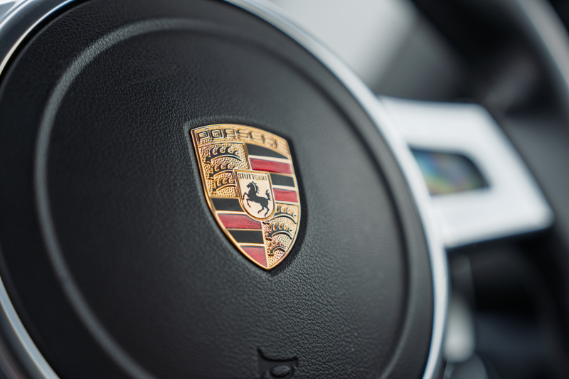 ポルシェ ケイマン(Type981) S　2015年ﾓﾃﾞﾙ ﾌﾞﾗｯｸﾊｰﾌﾚｻﾞｰｼｰﾄ ｼｰﾄﾋｰﾀｰ ｸﾗﾘｵﾝﾅﾋﾞ ﾌﾙｾｸﾞTV ｽﾎﾟｰﾂﾃﾞｻﾞｲﾝｽﾃｱ ｷｾﾉﾝ ｵｰﾄｴｱｺﾝ TPM ｹｲﾏﾝS19ｲﾝﾁAW　2年保証