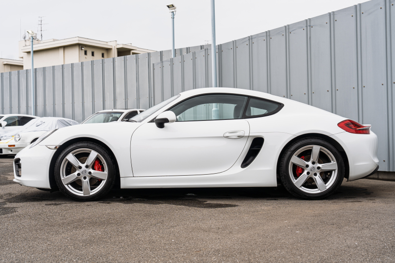 ポルシェ ケイマン(Type981) S　2015年ﾓﾃﾞﾙ ﾌﾞﾗｯｸﾊｰﾌﾚｻﾞｰｼｰﾄ ｼｰﾄﾋｰﾀｰ ｸﾗﾘｵﾝﾅﾋﾞ ﾌﾙｾｸﾞTV ｽﾎﾟｰﾂﾃﾞｻﾞｲﾝｽﾃｱ ｷｾﾉﾝ ｵｰﾄｴｱｺﾝ TPM ｹｲﾏﾝS19ｲﾝﾁAW　2年保証