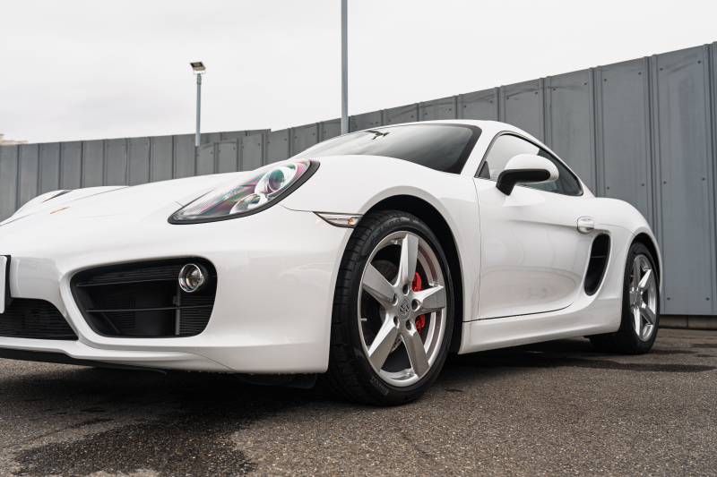 ポルシェ ケイマン(Type981) S　2015年ﾓﾃﾞﾙ ﾌﾞﾗｯｸﾊｰﾌﾚｻﾞｰｼｰﾄ ｼｰﾄﾋｰﾀｰ ｸﾗﾘｵﾝﾅﾋﾞ ﾌﾙｾｸﾞTV ｽﾎﾟｰﾂﾃﾞｻﾞｲﾝｽﾃｱ ｷｾﾉﾝ ｵｰﾄｴｱｺﾝ TPM ｹｲﾏﾝS19ｲﾝﾁAW　2年保証