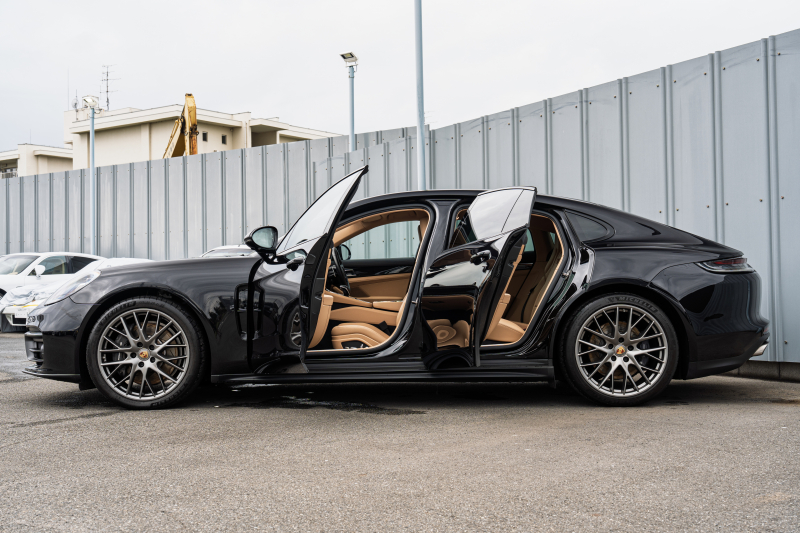 ポルシェ パナメーラ ﾍﾞｰｽｸﾞﾚｰﾄﾞ ｽﾎﾟｰﾂｸﾛﾉPKG　ﾍﾞｰｼﾞｭﾚｻﾞｰｼｰﾄ PCMﾅﾋﾞ CayPlay PDLSﾌﾟﾗｽ/LEDﾗｲﾄ PASM/ｴｱｻｽ ｴﾝﾄﾘｰD ACC ｱﾝﾋﾞｴﾝﾄﾗｲﾄ ﾊﾟﾅﾒｰﾗｽﾎﾟｰﾂﾃﾞｻﾞｲﾝ21ｲﾝﾁAW　2年保証