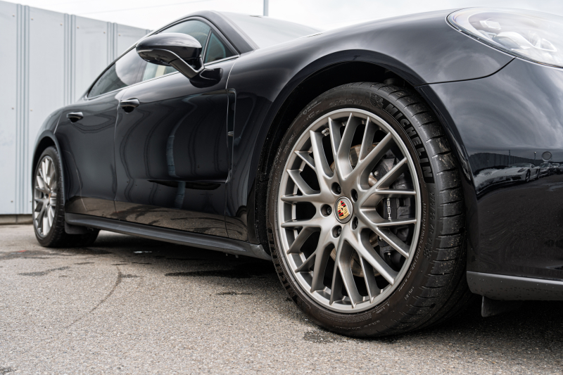 ポルシェ パナメーラ ﾍﾞｰｽｸﾞﾚｰﾄﾞ ｽﾎﾟｰﾂｸﾛﾉPKG　ﾍﾞｰｼﾞｭﾚｻﾞｰｼｰﾄ PCMﾅﾋﾞ CayPlay PDLSﾌﾟﾗｽ/LEDﾗｲﾄ PASM/ｴｱｻｽ ｴﾝﾄﾘｰD ACC ｱﾝﾋﾞｴﾝﾄﾗｲﾄ ﾊﾟﾅﾒｰﾗｽﾎﾟｰﾂﾃﾞｻﾞｲﾝ21ｲﾝﾁAW　2年保証