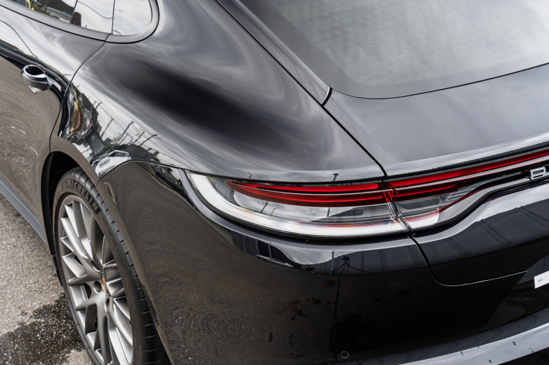 ポルシェ パナメーラ ﾍﾞｰｽｸﾞﾚｰﾄﾞ ｽﾎﾟｰﾂｸﾛﾉPKG　ﾍﾞｰｼﾞｭﾚｻﾞｰｼｰﾄ PCMﾅﾋﾞ CayPlay PDLSﾌﾟﾗｽ/LEDﾗｲﾄ PASM/ｴｱｻｽ ｴﾝﾄﾘｰD ACC ｱﾝﾋﾞｴﾝﾄﾗｲﾄ ﾊﾟﾅﾒｰﾗｽﾎﾟｰﾂﾃﾞｻﾞｲﾝ21ｲﾝﾁAW　2年保証