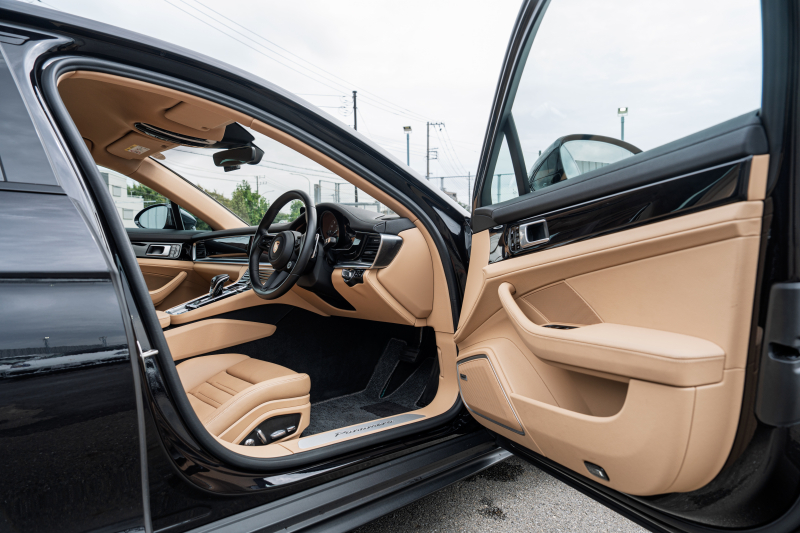 ポルシェ パナメーラ ﾍﾞｰｽｸﾞﾚｰﾄﾞ ｽﾎﾟｰﾂｸﾛﾉPKG　ﾍﾞｰｼﾞｭﾚｻﾞｰｼｰﾄ PCMﾅﾋﾞ CayPlay PDLSﾌﾟﾗｽ/LEDﾗｲﾄ PASM/ｴｱｻｽ ｴﾝﾄﾘｰD ACC ｱﾝﾋﾞｴﾝﾄﾗｲﾄ ﾊﾟﾅﾒｰﾗｽﾎﾟｰﾂﾃﾞｻﾞｲﾝ21ｲﾝﾁAW　2年保証