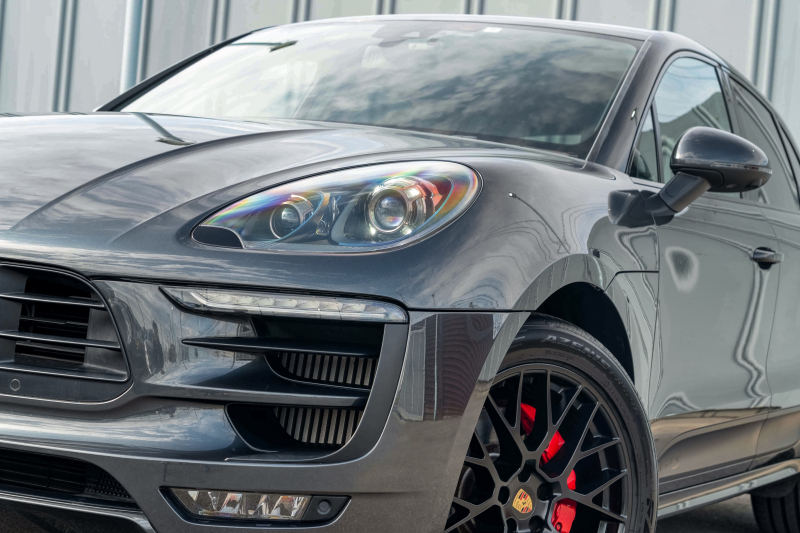 ポルシェ マカン GTS ｽﾎﾟｰﾂｸﾛﾉPKG　ﾌﾞﾗｯｸﾊｰﾌﾚｻﾞｰｼｰﾄ ﾊﾟﾉﾗﾏSR PCM AppleCarPlay ｽﾎﾟｴｸﾞﾊﾟﾄﾞﾙ  PASM PDLS ｸﾙｺﾝ RSｽﾊﾟｲﾀﾞｰ20AW　2年保証