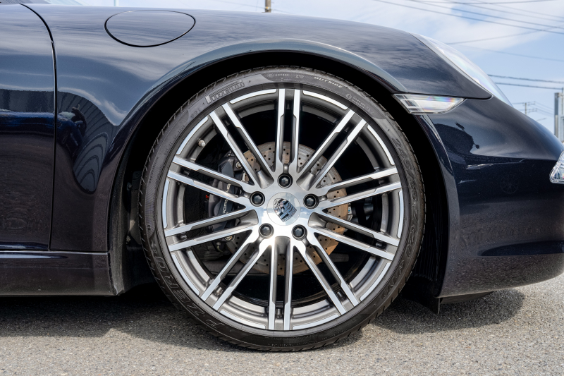 ポルシェ 911(Type991.1) ｶﾚﾗ ﾌﾞﾗｯｸｴﾃﾞｨｼｮﾝ　特別仕様車 MY16 ﾌﾞﾗｯｸﾚｻﾞｰｽﾎﾟｰﾂｼｰﾄ ﾅﾋﾞTV PASM ｽﾎﾟｰﾂﾃﾞｻﾞｲﾝｽﾃｱ PDLS+/LEDﾍｯﾄﾞﾗｲﾄ 911ﾀｰﾎﾞﾃﾞｻﾞｲﾝ20ｲﾝﾁAW H&Rﾀﾞｳﾝｻｽ　2年保証