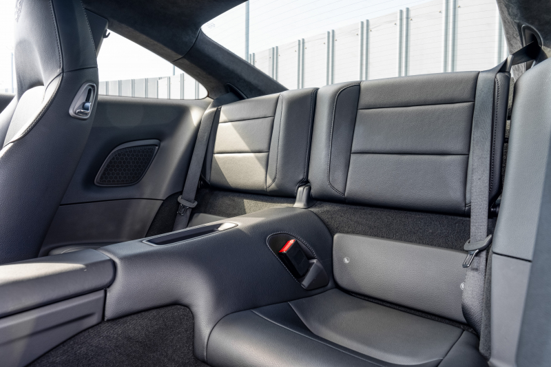 ポルシェ 911(Type991.1) ｶﾚﾗ ﾌﾞﾗｯｸｴﾃﾞｨｼｮﾝ　特別仕様車 MY16 ﾌﾞﾗｯｸﾚｻﾞｰｽﾎﾟｰﾂｼｰﾄ ﾅﾋﾞTV PASM ｽﾎﾟｰﾂﾃﾞｻﾞｲﾝｽﾃｱ PDLS+/LEDﾍｯﾄﾞﾗｲﾄ 911ﾀｰﾎﾞﾃﾞｻﾞｲﾝ20ｲﾝﾁAW H&Rﾀﾞｳﾝｻｽ　2年保証