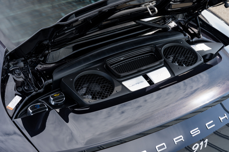 ポルシェ 911(Type991.1) ｶﾚﾗ ﾌﾞﾗｯｸｴﾃﾞｨｼｮﾝ　特別仕様車 MY16 ﾌﾞﾗｯｸﾚｻﾞｰｽﾎﾟｰﾂｼｰﾄ ﾅﾋﾞTV PASM ｽﾎﾟｰﾂﾃﾞｻﾞｲﾝｽﾃｱ PDLS+/LEDﾍｯﾄﾞﾗｲﾄ 911ﾀｰﾎﾞﾃﾞｻﾞｲﾝ20ｲﾝﾁAW H&Rﾀﾞｳﾝｻｽ　2年保証