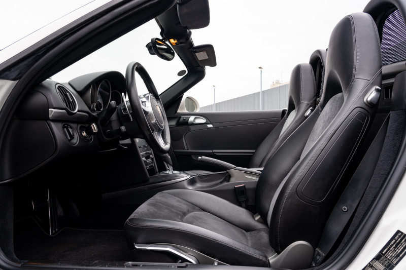 ポルシェ ボクスター(Type987) S ｽﾎﾟｰﾂｸﾛﾉPKG　後期ﾓﾃﾞﾙ ﾌﾞﾗｯｸﾊｰﾌﾚｻﾞｰｼｰﾄ ｼｰﾄﾋｰﾀｰ ﾌﾞﾗｯｸｿﾌﾄﾄｯﾌﾟ ｽﾎﾟｰﾂﾃﾞｻﾞｲﾝｽﾃｱ ﾀﾞｲﾅﾐｯｸｺｰﾅﾘﾝｸﾞﾗｲﾄ ｸﾙｺﾝ ｵｰﾄｴｱｺﾝ 19ｲﾝﾁAW ﾀﾞｳﾝｻｽ　2年保証