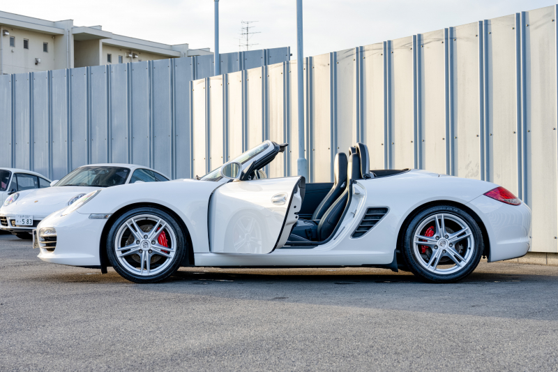 ポルシェ ボクスター(Type987) S ｽﾎﾟｰﾂｸﾛﾉPKG　後期ﾓﾃﾞﾙ ﾌﾞﾗｯｸﾊｰﾌﾚｻﾞｰｼｰﾄ ｼｰﾄﾋｰﾀｰ ﾌﾞﾗｯｸｿﾌﾄﾄｯﾌﾟ ｽﾎﾟｰﾂﾃﾞｻﾞｲﾝｽﾃｱ ﾀﾞｲﾅﾐｯｸｺｰﾅﾘﾝｸﾞﾗｲﾄ ｸﾙｺﾝ ｵｰﾄｴｱｺﾝ 19ｲﾝﾁAW ﾀﾞｳﾝｻｽ　2年保証