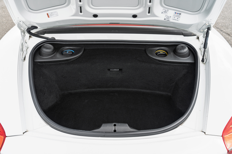 ポルシェ ボクスター(Type981) ﾍﾞｰｽｸﾞﾚｰﾄﾞ ｽﾎﾟｰﾂｸﾛﾉPKG　ﾌﾞﾗｯｸﾚｻﾞｰｲﾝﾃﾘｱ ｼｰﾄﾋｰﾀｰ&ﾍﾞﾝﾁﾚｰﾀｰ ﾚｯﾄﾞｿﾌﾄﾄｯﾌﾟ ﾅﾋﾞTV ｽﾎﾟｰﾂﾃﾞｻﾞｲﾝｽﾃｱﾘﾝｸﾞ PDLS ﾎﾞｸｽﾀｰ18ｲﾝﾁAW　2年保証