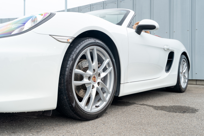 ポルシェ ボクスター(Type981) ﾍﾞｰｽｸﾞﾚｰﾄﾞ ｽﾎﾟｰﾂｸﾛﾉPKG　ﾍﾞｰｼﾞｭﾊｰﾌﾚｻﾞｰｼｰﾄﾋｰﾀｰ ﾚｯﾄﾞｿﾌﾄﾄｯﾌﾟ ｶﾛｯﾂｪﾘｱﾅﾋﾞTV ｽﾎﾟｰﾂﾃﾞｻﾞｲﾝｽﾃｱ ｸﾙｺﾝ 電動Dﾐﾗｰ ﾎﾞｸｽﾀｰS19ｲﾝﾁAW　2年保証