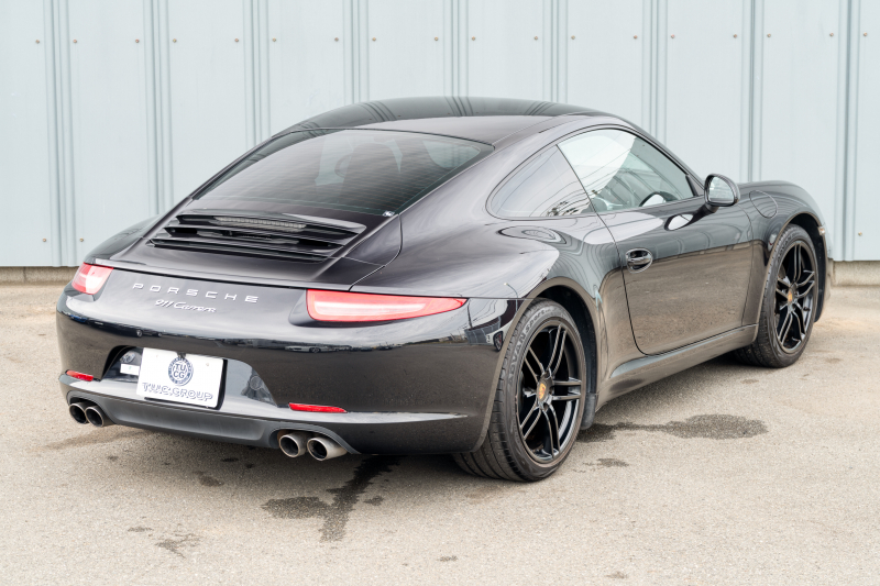 ポルシェ 911(Type991.1) ｶﾚﾗ　MY16  ﾌﾞﾗｯｸ/ﾎﾞﾙﾄﾞｰﾚｯﾄﾞﾂｰﾄﾝｲﾝﾃﾘｱ ﾅﾋﾞTV ｽﾎﾟｰﾂｴｸﾞｿﾞｰｽﾄ ｽﾎﾟｰﾂﾃﾞｻﾞｲﾝｽﾃｱﾘﾝｸﾞ 電格ﾐﾗｰ ｷｾﾉﾝ ｵｰﾄｴｱｺﾝ TPM ｶﾚﾗ19ｲﾝﾁAW 　2年保証