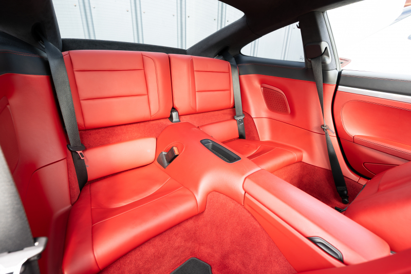 ポルシェ 911(Type991.1) ｶﾚﾗ　MY16  ﾌﾞﾗｯｸ/ﾎﾞﾙﾄﾞｰﾚｯﾄﾞﾂｰﾄﾝｲﾝﾃﾘｱ ﾅﾋﾞTV ｽﾎﾟｰﾂｴｸﾞｿﾞｰｽﾄ ｽﾎﾟｰﾂﾃﾞｻﾞｲﾝｽﾃｱﾘﾝｸﾞ 電格ﾐﾗｰ ｷｾﾉﾝ ｵｰﾄｴｱｺﾝ TPM ｶﾚﾗ19ｲﾝﾁAW 　2年保証