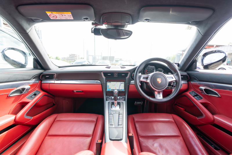 ポルシェ 911(Type991.1) ｶﾚﾗ　MY16  ﾌﾞﾗｯｸ/ﾎﾞﾙﾄﾞｰﾚｯﾄﾞﾂｰﾄﾝｲﾝﾃﾘｱ ﾅﾋﾞTV ｽﾎﾟｰﾂｴｸﾞｿﾞｰｽﾄ ｽﾎﾟｰﾂﾃﾞｻﾞｲﾝｽﾃｱﾘﾝｸﾞ 電格ﾐﾗｰ ｷｾﾉﾝ ｵｰﾄｴｱｺﾝ TPM ｶﾚﾗ19ｲﾝﾁAW 　2年保証