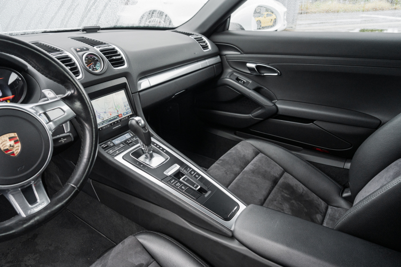 ポルシェ ボクスター(Type981) ﾍﾞｰｽｸﾞﾚｰﾄﾞ ｽﾎﾟｰﾂｸﾛﾉPKG　ﾌﾞﾗｯｸﾊｰﾌﾚｻﾞｰ ﾌﾞﾗｯｸｿﾌﾄﾄｯﾌﾟ ﾅﾋﾞTV ｽﾎﾟｰﾂｴｸﾞｿﾞｰｽﾄ ｽﾎﾟｰﾂﾃﾞｻﾞｲﾝｽﾃｱﾘﾝｸﾞ PDLS ｵｰﾄA/C 電動Dﾐﾗｰ ﾎﾞｸｽﾀｰS19AW　2年保証