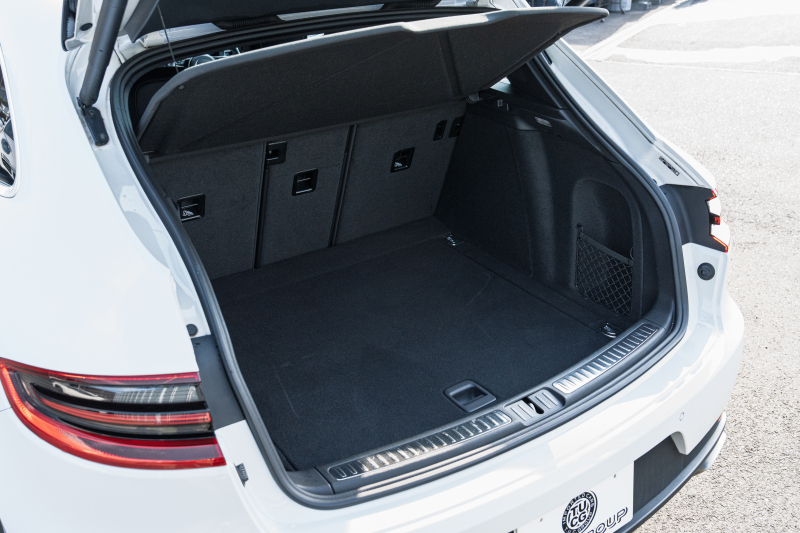 ポルシェ マカン ﾍﾞｰｽｸﾞﾚｰﾄﾞ　ﾌﾞﾗｯｸﾊｰﾌﾚｻﾞｰｼｰﾄ ｼｰﾄﾋｰﾀｰ PCMﾅﾋﾞ ﾌﾙｾｸﾞTV AppleCarPlay PDLS ﾊﾟｰｸｱｼｽﾄ TPM ｵｰﾄﾃｰﾙｹﾞｰﾄ LDW ｶﾗｰｸﾚｽﾄｷｬｯﾌﾟ ﾏｶﾝS19ｲﾝﾁAW　2年保証