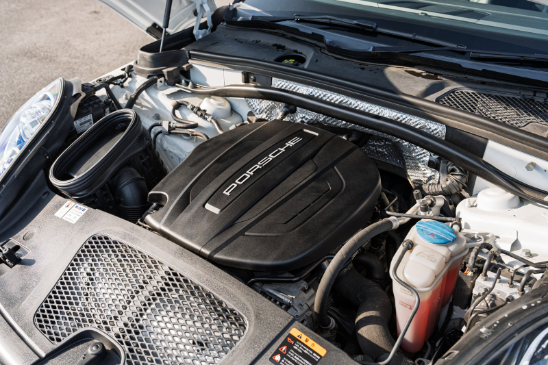 ポルシェ マカン ﾍﾞｰｽｸﾞﾚｰﾄﾞ　ﾌﾞﾗｯｸﾊｰﾌﾚｻﾞｰｼｰﾄ ｼｰﾄﾋｰﾀｰ PCMﾅﾋﾞ ﾌﾙｾｸﾞTV AppleCarPlay PDLS ﾊﾟｰｸｱｼｽﾄ TPM ｵｰﾄﾃｰﾙｹﾞｰﾄ LDW ｶﾗｰｸﾚｽﾄｷｬｯﾌﾟ ﾏｶﾝS19ｲﾝﾁAW　2年保証