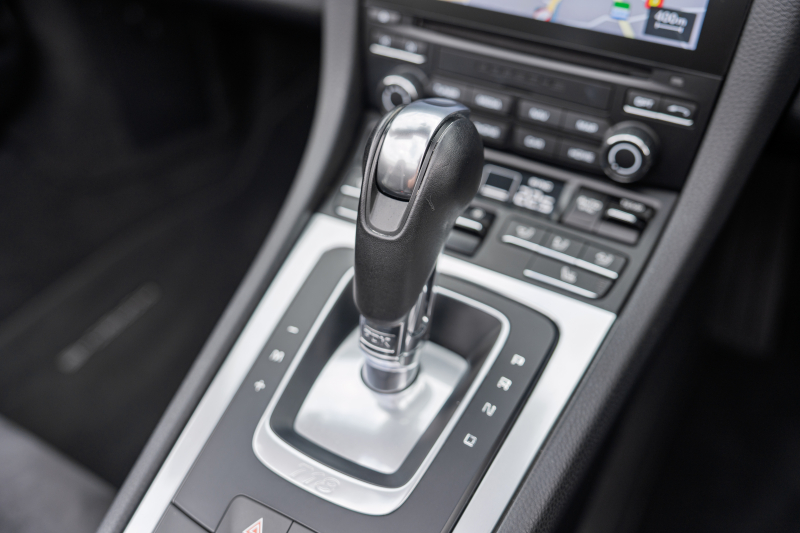 ポルシェ 718 ボクスター ﾍﾞｰｽｸﾞﾚｰﾄﾞ ｽﾎﾟｰﾂｸﾛﾉPKG　ﾌﾞﾗｯｸﾊｰﾌﾚｻﾞｰｼｰﾄ ﾌﾞﾗｯｸｿﾌﾄﾄｯﾌﾟ PCMﾅﾋﾞ CarPlay ｽﾎﾟｰﾂｴｸﾞｿﾞｰｽﾄ PDLS+/LEDﾗｲﾄ ｵｰﾄｴｱｺﾝ TPM ﾊﾟｰｸｱｼｽﾄ 電格ﾐﾗｰ ｶﾚﾗS20ｲﾝﾁAW　2年保証