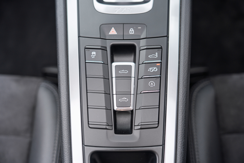 ポルシェ 718 ボクスター ﾍﾞｰｽｸﾞﾚｰﾄﾞ ｽﾎﾟｰﾂｸﾛﾉPKG　ﾌﾞﾗｯｸﾊｰﾌﾚｻﾞｰｼｰﾄ ﾌﾞﾗｯｸｿﾌﾄﾄｯﾌﾟ PCMﾅﾋﾞ CarPlay ｽﾎﾟｰﾂｴｸﾞｿﾞｰｽﾄ PDLS+/LEDﾗｲﾄ ｵｰﾄｴｱｺﾝ TPM ﾊﾟｰｸｱｼｽﾄ 電格ﾐﾗｰ ｶﾚﾗS20ｲﾝﾁAW　2年保証