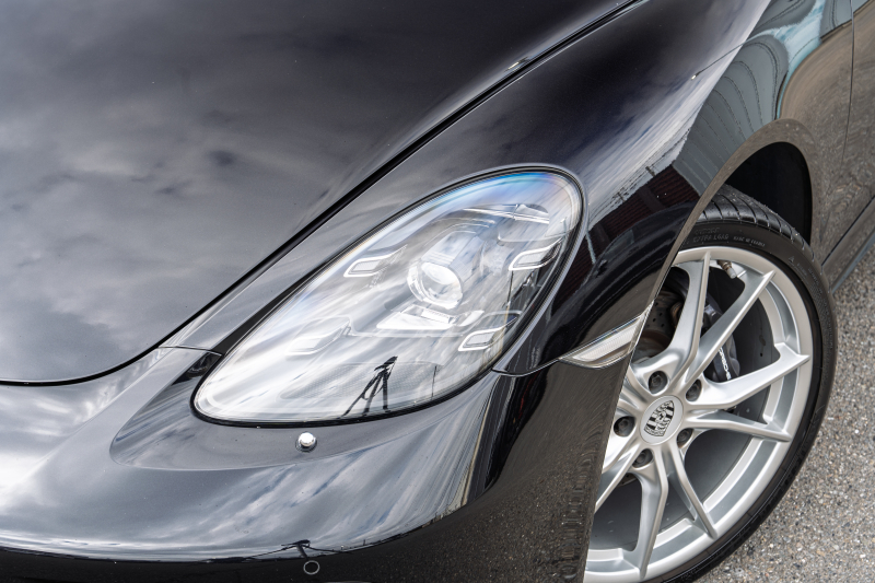 ポルシェ 718 ボクスター ﾍﾞｰｽｸﾞﾚｰﾄﾞ ｽﾎﾟｰﾂｸﾛﾉPKG　ﾌﾞﾗｯｸﾊｰﾌﾚｻﾞｰｼｰﾄ ﾌﾞﾗｯｸｿﾌﾄﾄｯﾌﾟ PCMﾅﾋﾞ CarPlay ｽﾎﾟｰﾂｴｸﾞｿﾞｰｽﾄ PDLS+/LEDﾗｲﾄ ｵｰﾄｴｱｺﾝ TPM ﾊﾟｰｸｱｼｽﾄ 電格ﾐﾗｰ ｶﾚﾗS20ｲﾝﾁAW　2年保証