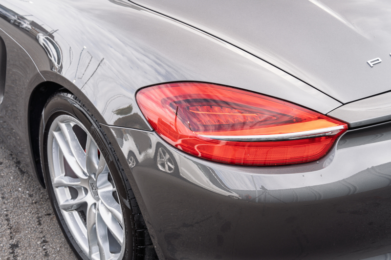 ポルシェ ボクスター(Type981) S　ﾌﾞﾗｯｸﾊｰﾌﾚｻﾞｰｼｰﾄ ｼｰﾄﾋｰﾀｰ ﾌﾞﾗｯｸｿﾌﾄﾄｯﾌﾟ ｸﾗﾘｵﾝﾅﾋﾞ ﾌﾙｾｸﾞTV ｽﾎﾟｰﾂｴｸﾞｿﾞｰｽﾄ ｽﾎﾟｰﾂﾃﾞｻﾞｲﾝｽﾃｱ ｷｾﾉﾝ 電動ﾄﾞｱﾐﾗｰ TPM ﾎﾞｸｽﾀｰS19ｲﾝﾁAW　2年保証